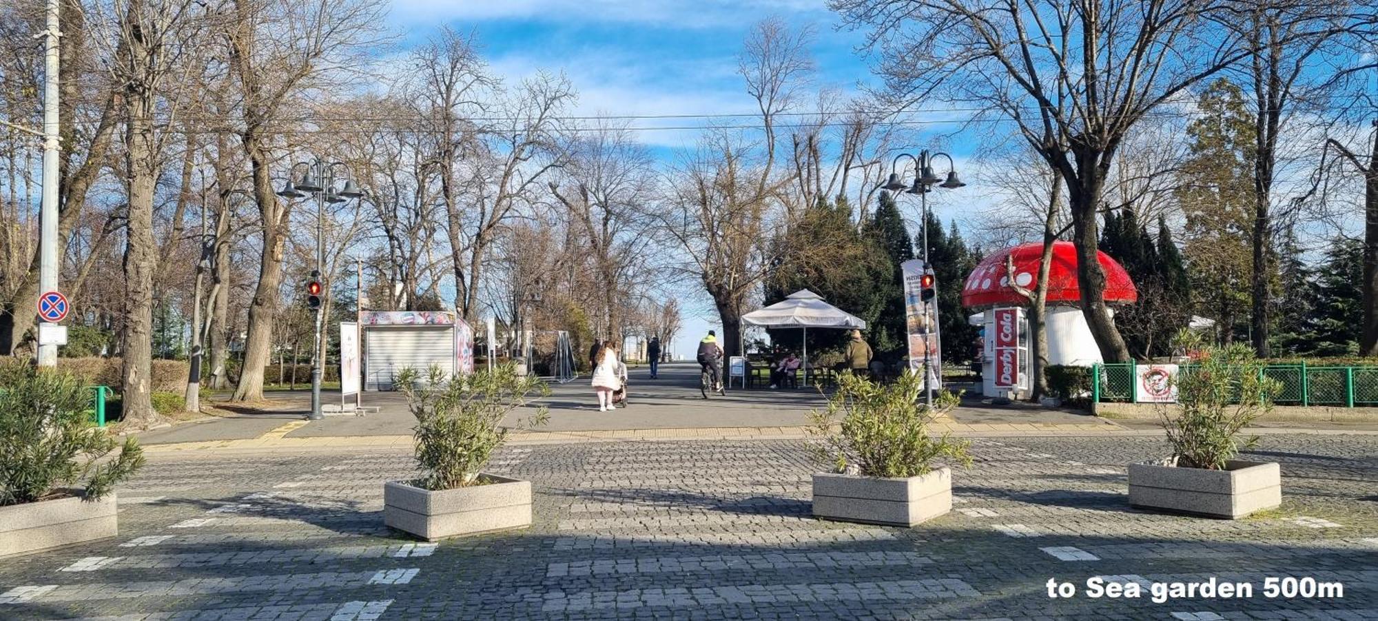 Grand Apartment Bogoridi - Top Center Near To Sea And Sea Garden Burgas Exterior foto