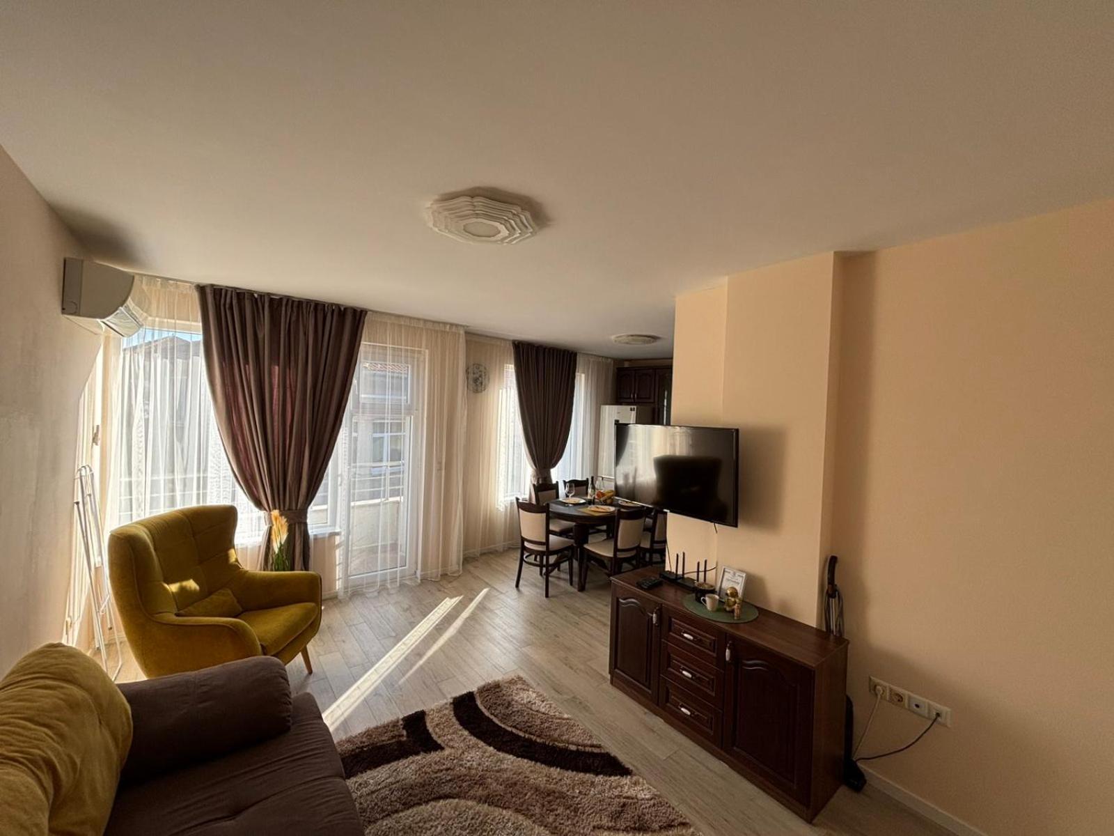 Grand Apartment Bogoridi - Top Center Near To Sea And Sea Garden Burgas Exterior foto